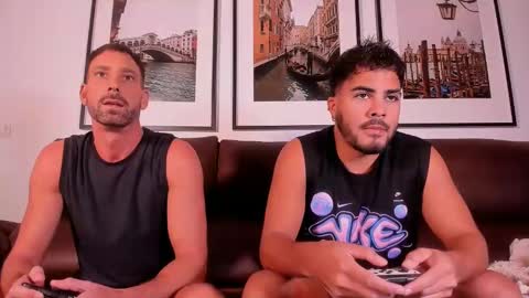 Snapshot of tinoclandestino chatting on December 13, 5:43 pm tinoclandestino online show from December 13, 5:43 pm