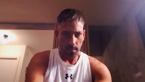 Snapshot of tinoclandestino chatting on January 18, 6:32 pm tinoclandestino online show from January 18, 6:32 pm