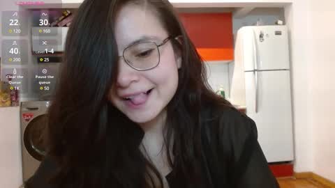 Tiny Caroline online show from March 6, 1:37 am