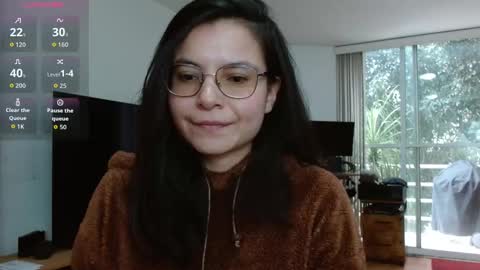 Tiny Caroline online show from September 17, 9:05 pm