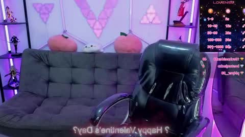 tiny_vixen_ online show from February 12, 6:51 pm