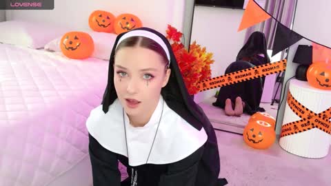 Im Tiny   -- Online  at 8 AM GMT  online show from October 28, 7:56 am