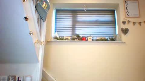 Snapshot of tinyasian911718 chatting on December 6, 11:11 am Tinyasian911718 sweetinyasian instagram online show from December 6, 11:11 am