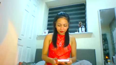Snapshot of tinyasian911718 chatting on January 23, 8:02 pm Tinyasian911718 sweetinyasian instagram online show from January 23, 8:02 pm