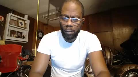 tinycock_1979 online show from October 7, 9:39 am