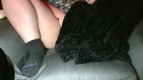 TinyFingerz online show from January 8, 7:10 am