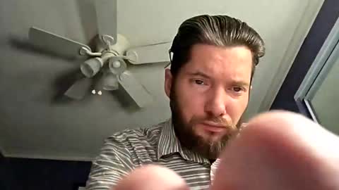 Snapshot of tinyguynicecock chatting on May 17, 7:06 am tinyguynicecock online show from May 17, 7:06 am