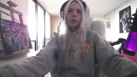 stage Kylie Sinner  brand CLITBAIT online show from October 26, 6:25 pm