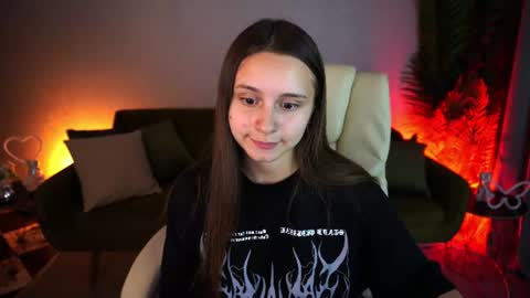 tinynataliee online show from June 29, 7:25 pm
