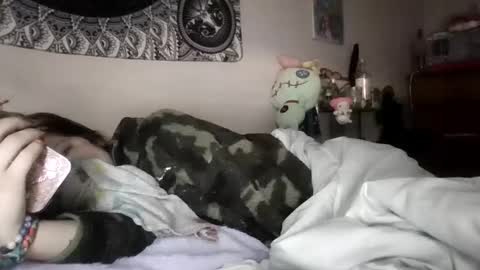 Snapshot of tinytittiexx chatting on February 16, 4:25 pm tinytittiexx online show from February 16, 4:25 pm