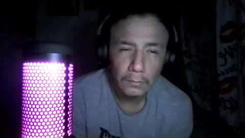 tinywolf0009 online show from May 9, 8:30 am