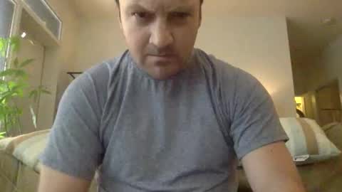 Snapshot of tiptop1088 chatting on March 6, 3:13 pm tiptop1088 online show from March 6, 3:13 pm