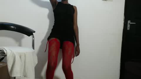 Snapshot of tisha_amore chatting on February 20, 10:37 pm Amore online show from February 20, 10:37 pm