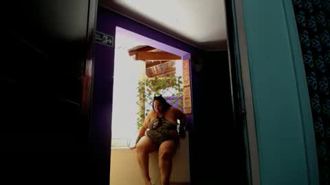 Snapshot of tistmature chatting on February 19, 5:49 pm TISTMATURE online show from February 19, 5:49 pm
