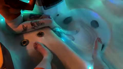 Foolisheart online show from November 28, 6:49 am