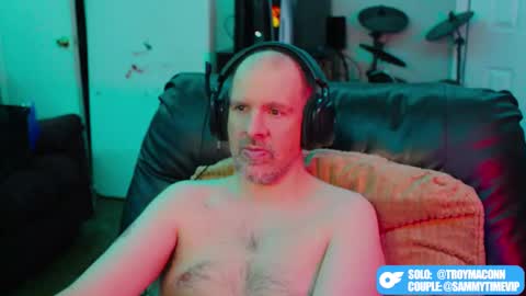 TK Maconn online show from January 15, 12:21 pm