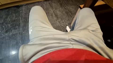 Snapshot of toadinhole chatting on December 23, 11:49 pm Toady online show from December 23, 11:49 pm