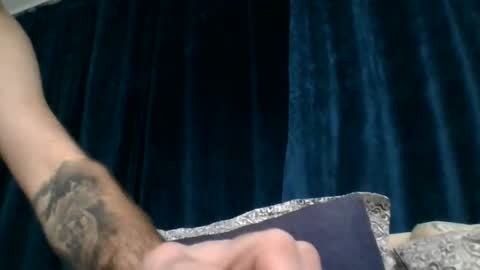 Snapshot of tobi19899 chatting on January 15, 6:08 pm Jan5676 online show from January 15, 6:08 pm