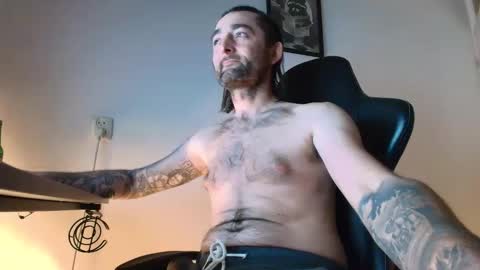 Jan5676 online show from November 28, 6:54 pm