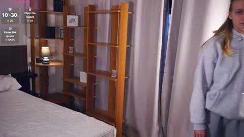 Mary online show from January 9, 7:11 am