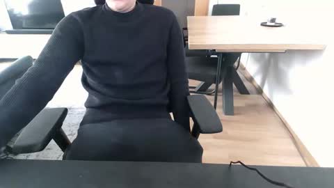 tobisk online show from November 1, 7:32 am