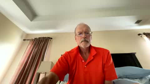Snapshot of toby_gunslinger chatting on July 24, 6:39 pm toby_gunslinger online show from July 24, 6:39 pm