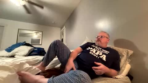 Todd Bator online show from February 2, 2:21 am