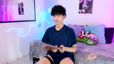 Snapshot of todoroki_g chatting on October 19, 2:45 am todoroki_g online show from October 19, 2:45 am