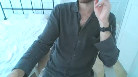 Snapshot of toja112 chatting on December 19, 9:40 am Martin online show from December 19, 9:40 am