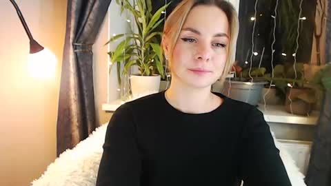 Snapshot of tokens_are_sexy chatting on January 18, 8:30 pm tokens_are_sexy online show from January 18, 8:30 pm