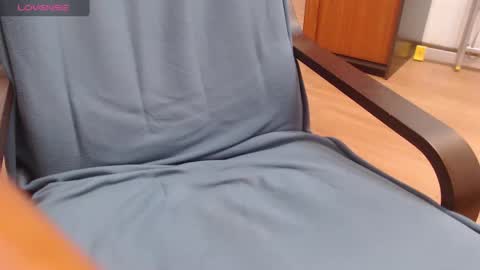 tokensnone online show from February 21, 10:04 pm