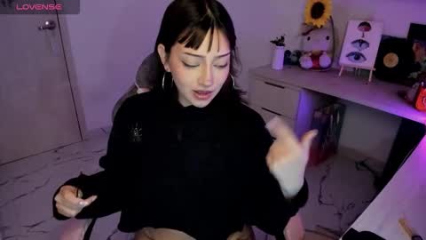 Snapshot of toky222 chatting on November 15, 2:53 am Tokyo online show from November 15, 2:53 am