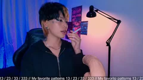 Snapshot of tokyo_blues chatting on May 30, 10:29 pm Halsey Sofii online show from May 30, 10:29 pm