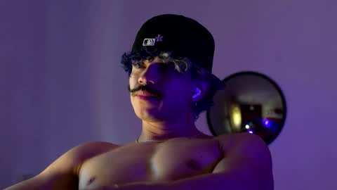 tokyo_oo online show from February 22, 1:31 pm