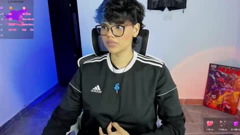 Snapshot of tokyo_uwu chatting on September 18, 2:02 am sofi 3 online show from September 18, 2:02 am