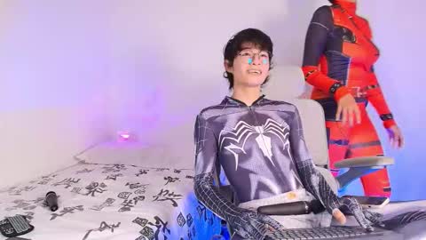 Snapshot of tokyo_uwu chatting on September 25, 2:37 am sofi 3 online show from September 25, 2:37 am