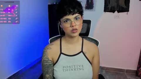 Snapshot of tokyo_uwu chatting on October 18, 2:58 am sofi 3 online show from October 18, 2:58 am