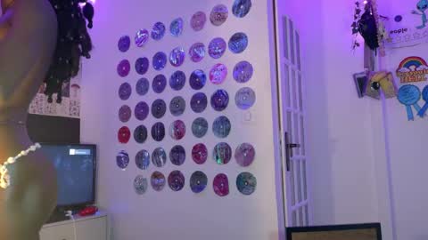 Snapshot of tokyo_wld chatting on January 2, 12:13 am Athena Fantasy online show from January 2, 12:13 am