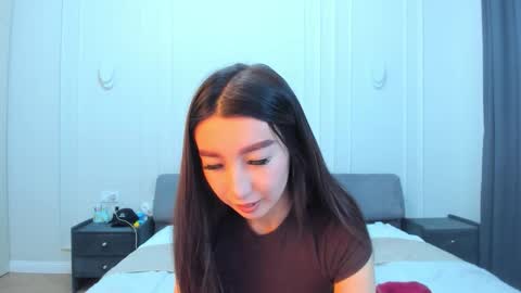 Lia online show from December 19, 3:46 am