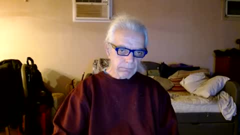 Snapshot of tom112292014 chatting on December 4, 1:03 am tom112292014 online show from December 4, 1:03 am
