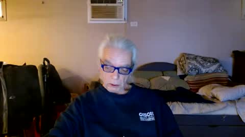 Snapshot of tom112292014 chatting on December 31, 3:20 pm tom112292014 online show from December 31, 3:20 pm
