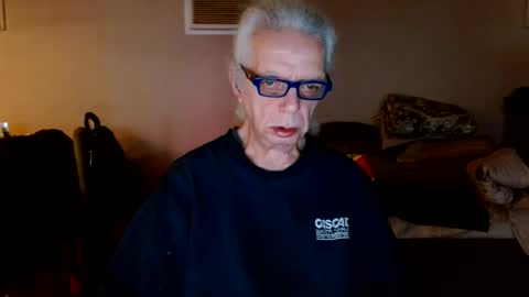 Snapshot of tom112292014 chatting on January 5, 2:30 pm tom112292014 online show from January 5, 2:30 pm