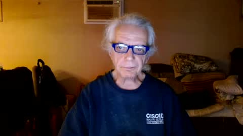 Snapshot of tom112292014 chatting on January 7, 3:24 am tom112292014 online show from January 7, 3:24 am