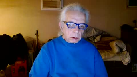 Snapshot of tom112292014 chatting on February 2, 3:54 am tom112292014 online show from February 2, 3:54 am