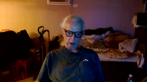 Snapshot of tom112292014 chatting on September 30, 10:31 am tom112292014 online show from September 30, 10:31 am