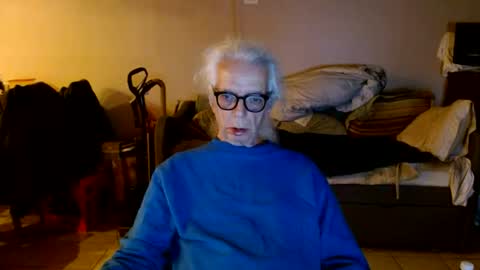 Snapshot of tom112292014 chatting on October 16, 3:07 am tom112292014 online show from October 16, 3:07 am