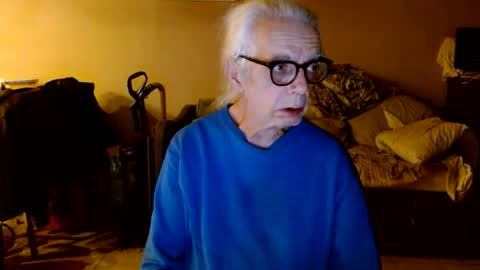 tom112292014 online show from December 4, 2:43 am