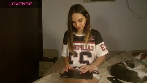 Snapshot of tom316972 chatting on June 13, 4:54 am Flor online show from June 13, 4:54 am