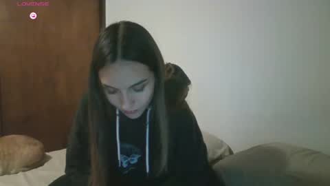 Snapshot of tom316972 chatting on July 3, 2:40 am Flor online show from July 3, 2:40 am