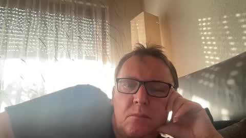 Tom online show from February 2, 9:30 am